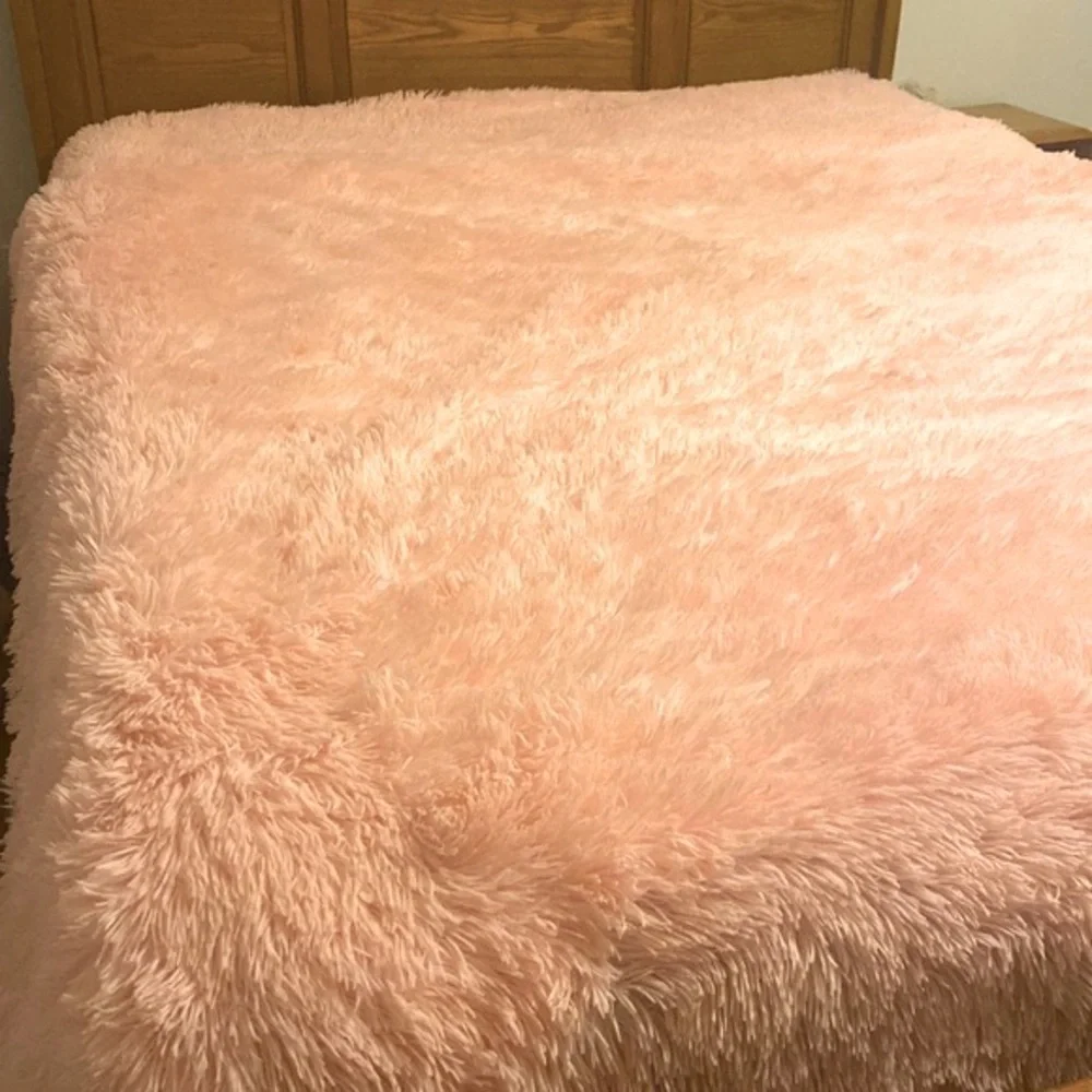 Fluffy pink shag duvet cover queen